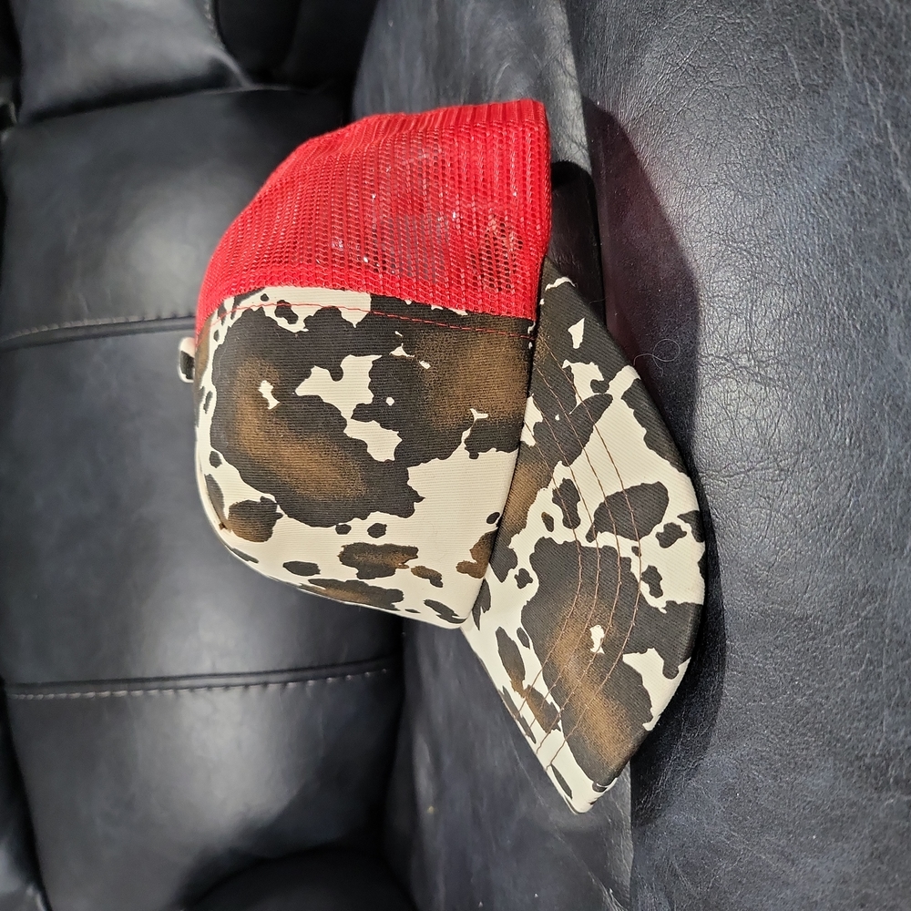 Bull Cap - Picture 2 of 4